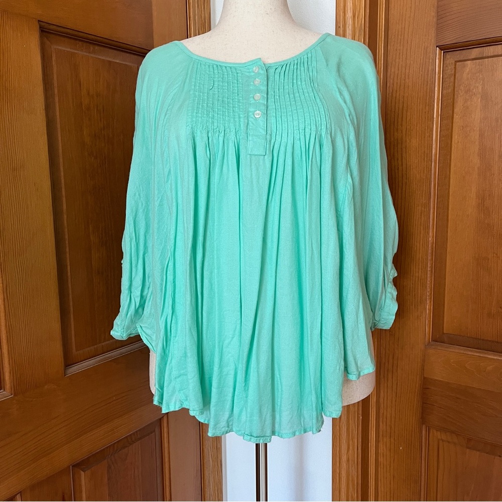 Lane Bryant mint green top with butterfly style sleeves